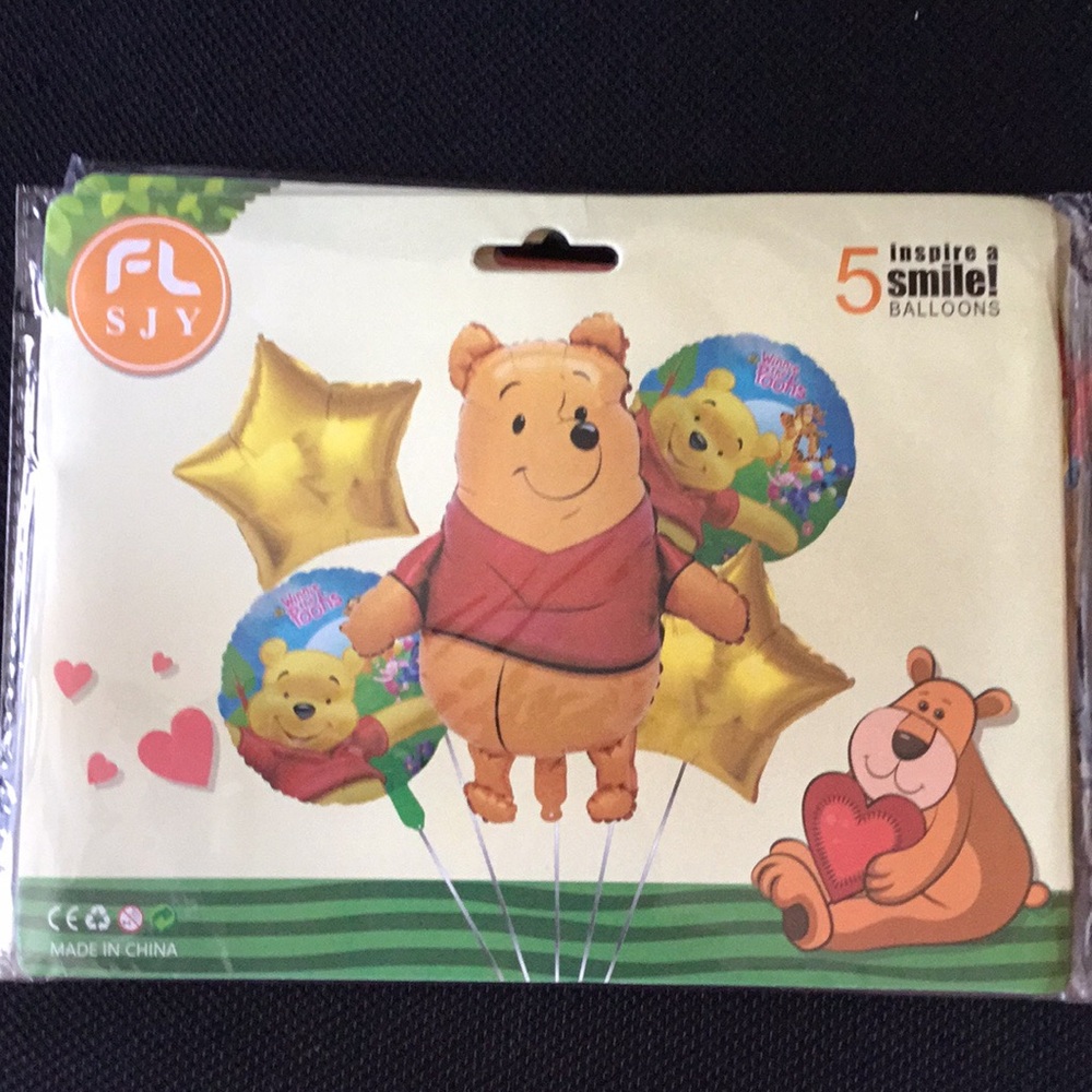 Gold Winnie Bear Party Balloon Bouquet